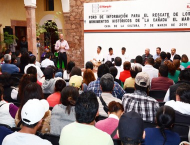 Calzada expone beneficios de proyectos turísticos a marquesinos