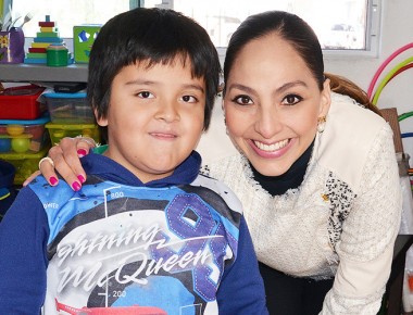 Niños autistas reciben visita de DIF Municipal Querétaro