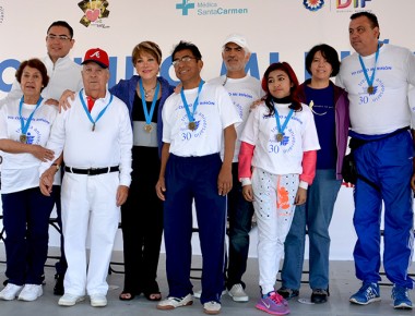 Participan queretanos en 1era. Caminata por la Salud Renal