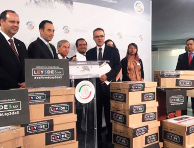 Iniciativa ciudadana Ley 3 de 3 reúne más de 300 mil firmas en segunda ronda