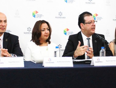 Controlaría interpone denuncias contra 10 ex funcionarios corruptos