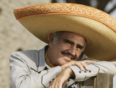 Vicente Fernández se despide de los escenarios con concierto gratuito