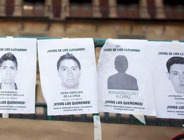 PGR presenta tercer expediente de caso Iguala