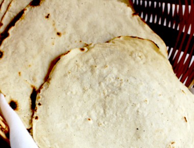 ¿Tortillas caseras presionando un solo botón? Es lo que promete esta máquina