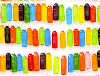 ¡No tires tus botellas de plástico! Mira estas 7 INCREÍBLES cosas que puedes hacer con ellas