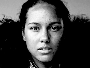 Alicia Keys dice adiós al maquillaje