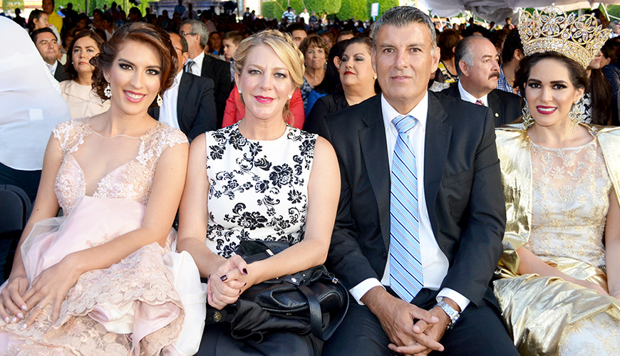 Catalina Soto, Julia Priego, Hugo Soto y María Fernanda