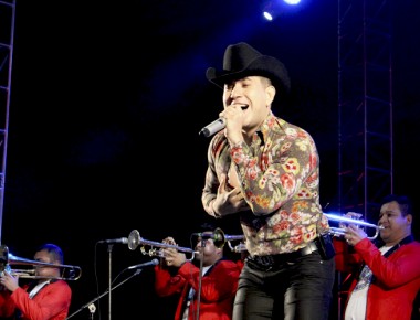 El Bebeto pone a cantar a San Juan del Río