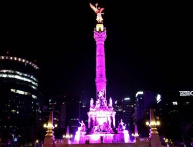 Iluminan monumentos en CDMX para incentivar al voto