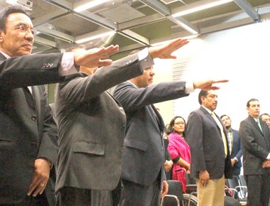 Toman protesta integrantes del Consejo Consultivo del OCSEQ