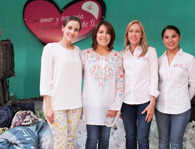 Tras afectaciones por lluvias, SJR recibe 500 despensas de El Marqués