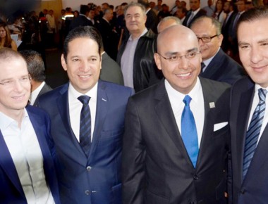 Ciudadanos, empresarios y políticos acompañan a Marcos Aguilar en su 1er Informe de Gobierno