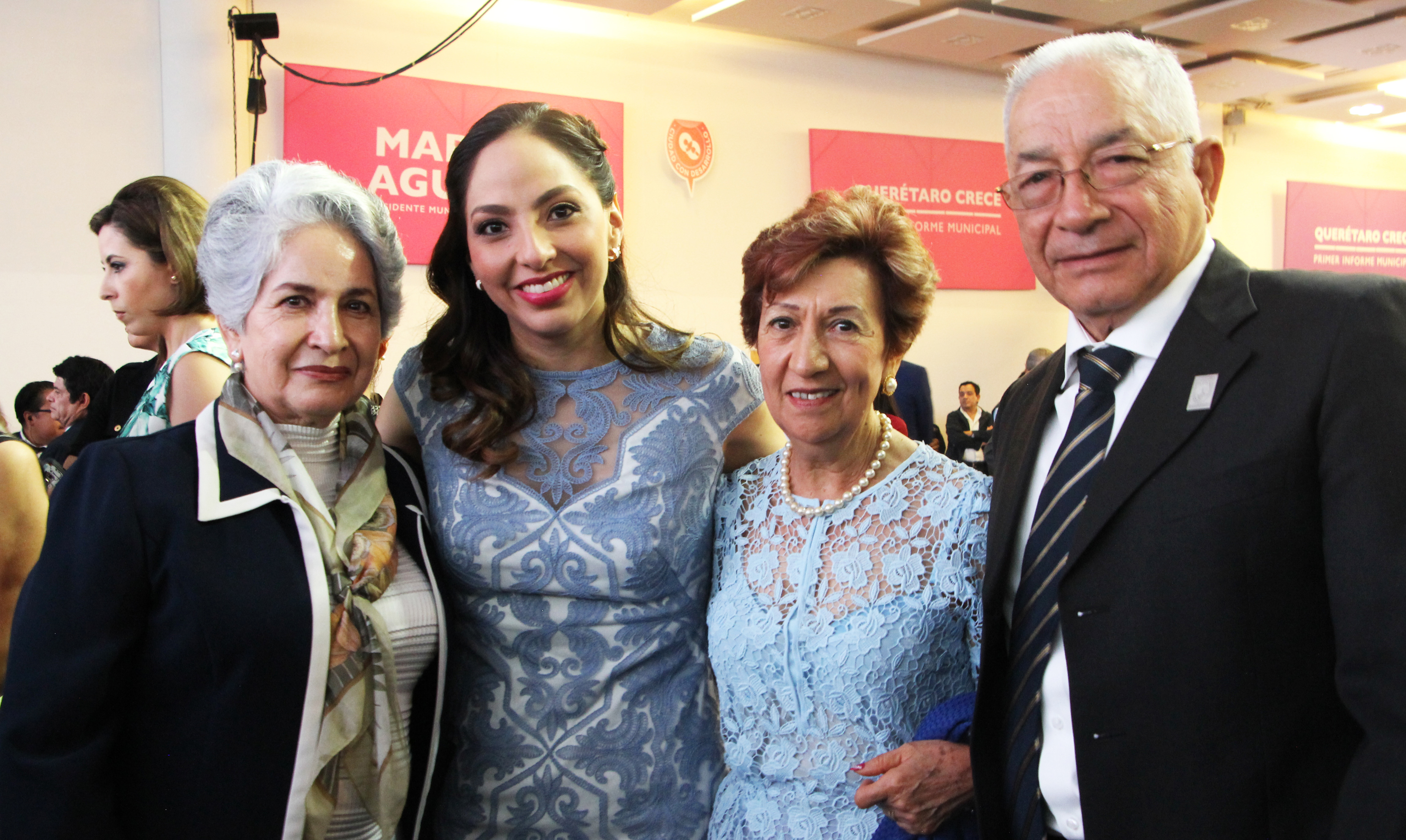 Tere García de Aguilar recibió felicitaciones de los ciudadanos por su trabajo realizado estos meses al frente del SMDIF