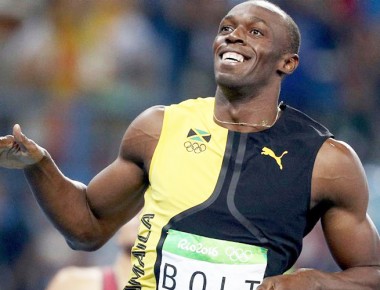 El velocista jamaiquino Usain Bolt se lleva el oro en los 100 metros