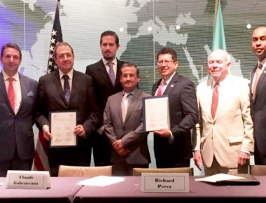Clúster Aeronáutico de Querétaro y San Antonio firman convenio