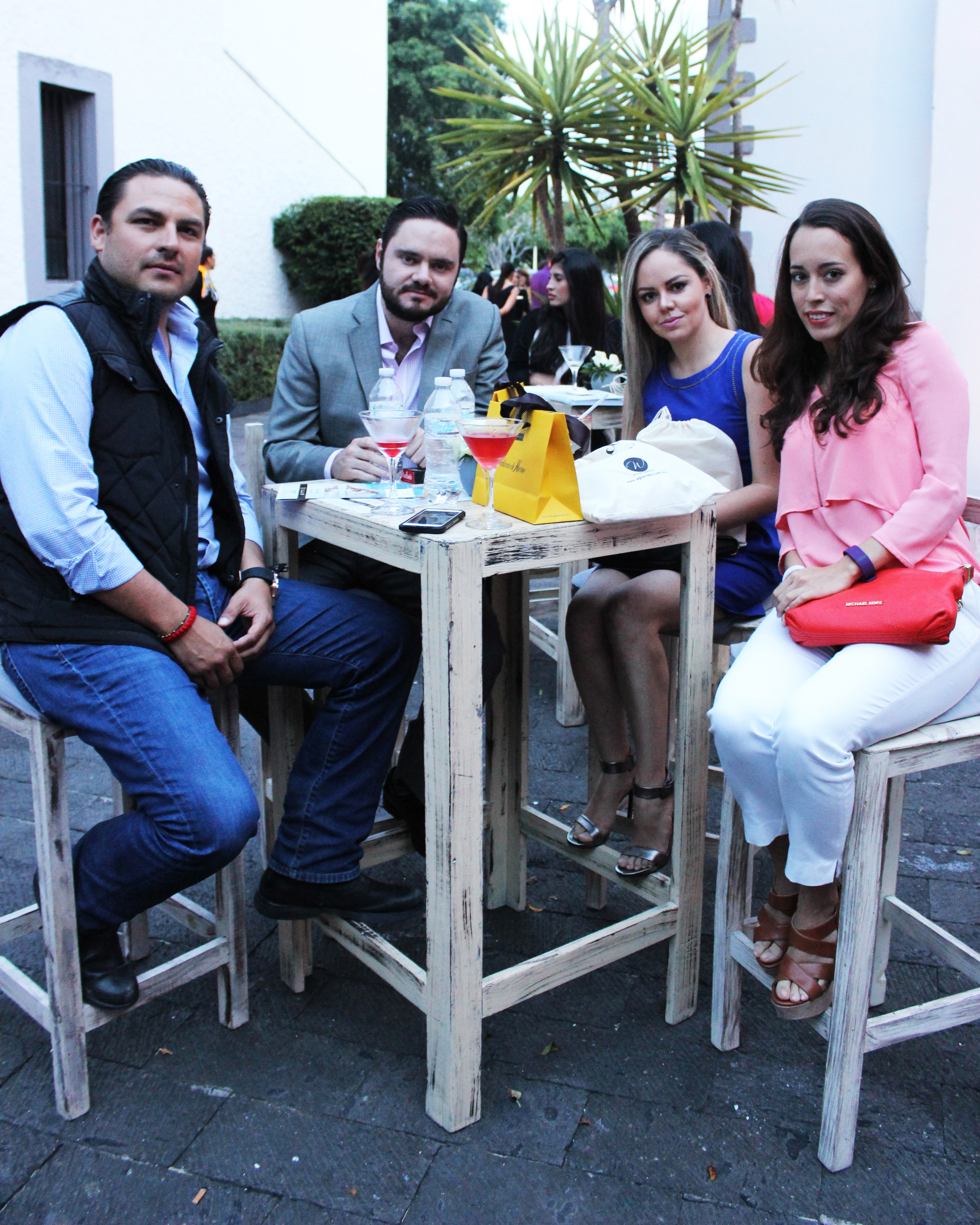 Dulce Fernández, Mónica Fernández, José Farras y Victor Castro