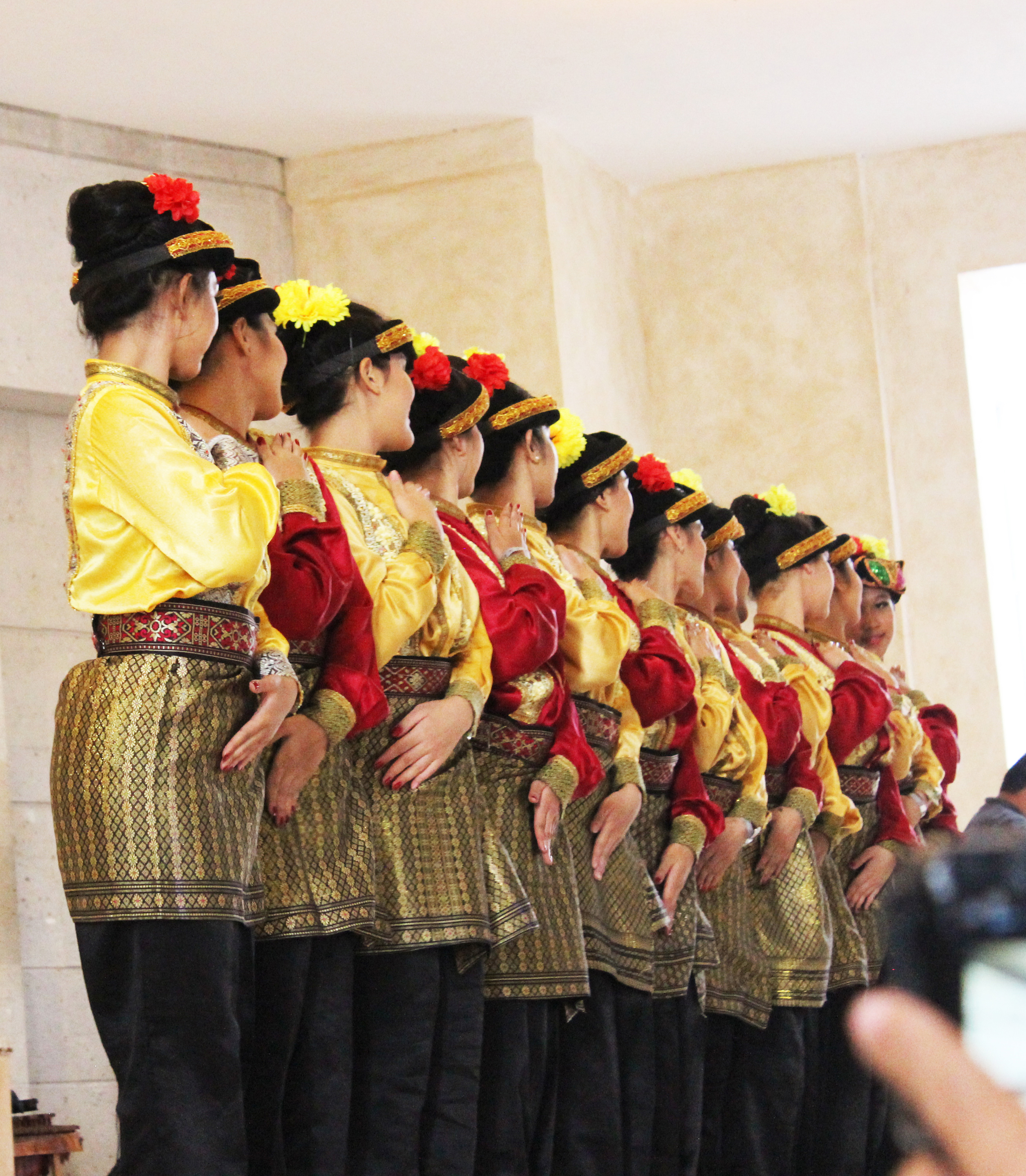 Danzantes de Indonesia