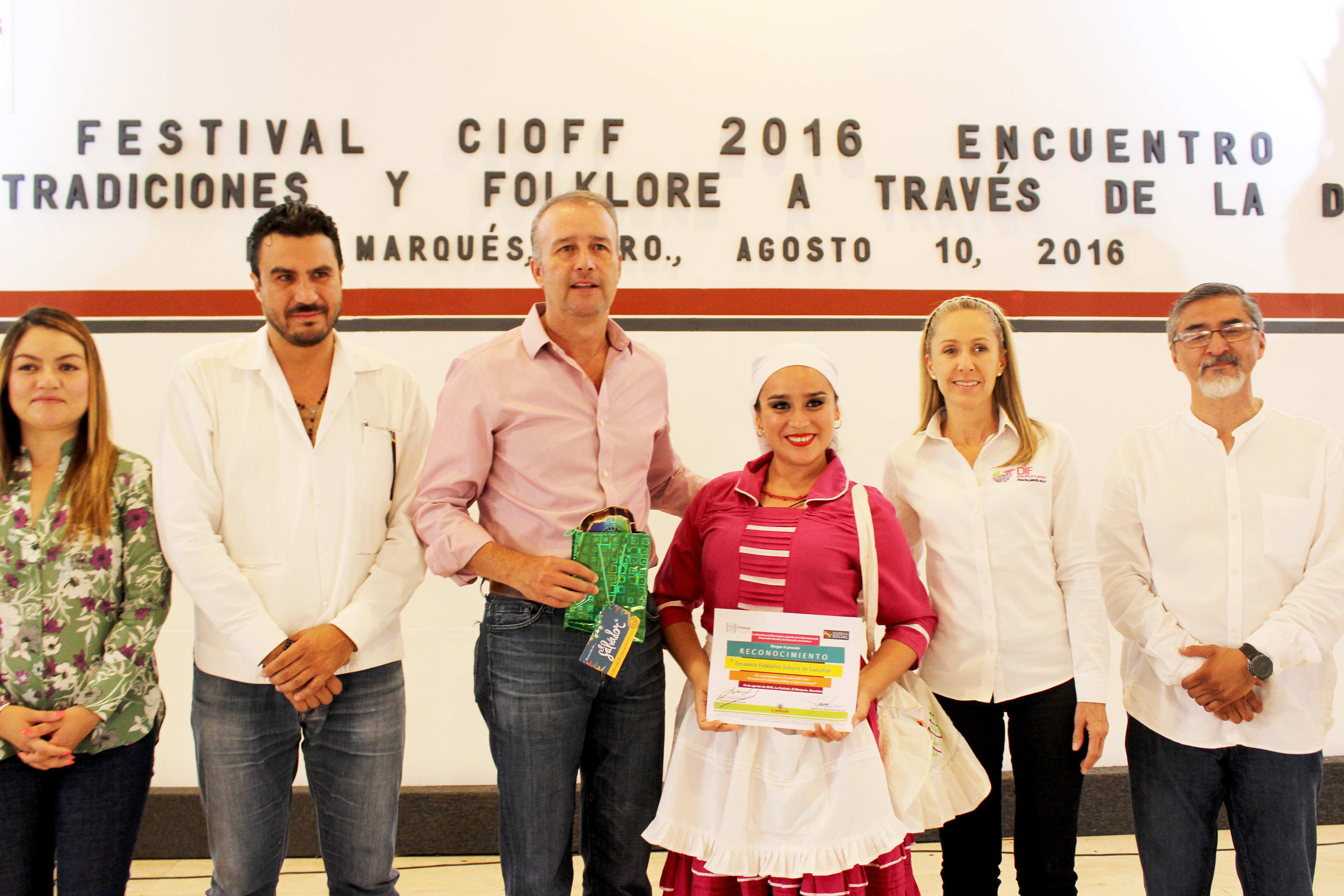 Lore Regalado y Mario Calzada encabezaron el Festival