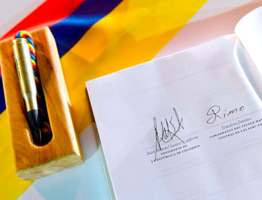Después de 52 años de conflictos, Colombia y FARC firman acuerdo de Paz