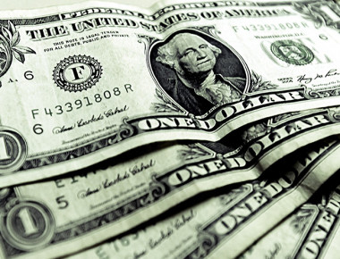 Dólar alcanza hasta los 20.17 pesos en bancos de la CDMX