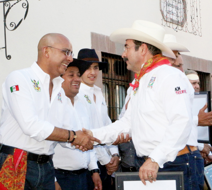 El alcalde capitalino felicitó a los organizadores de la tradicional cabalgata