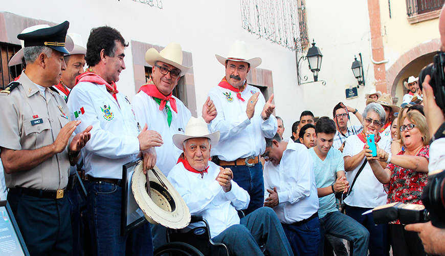Reconocieron a los pioneros de la tradicional Cabalgata