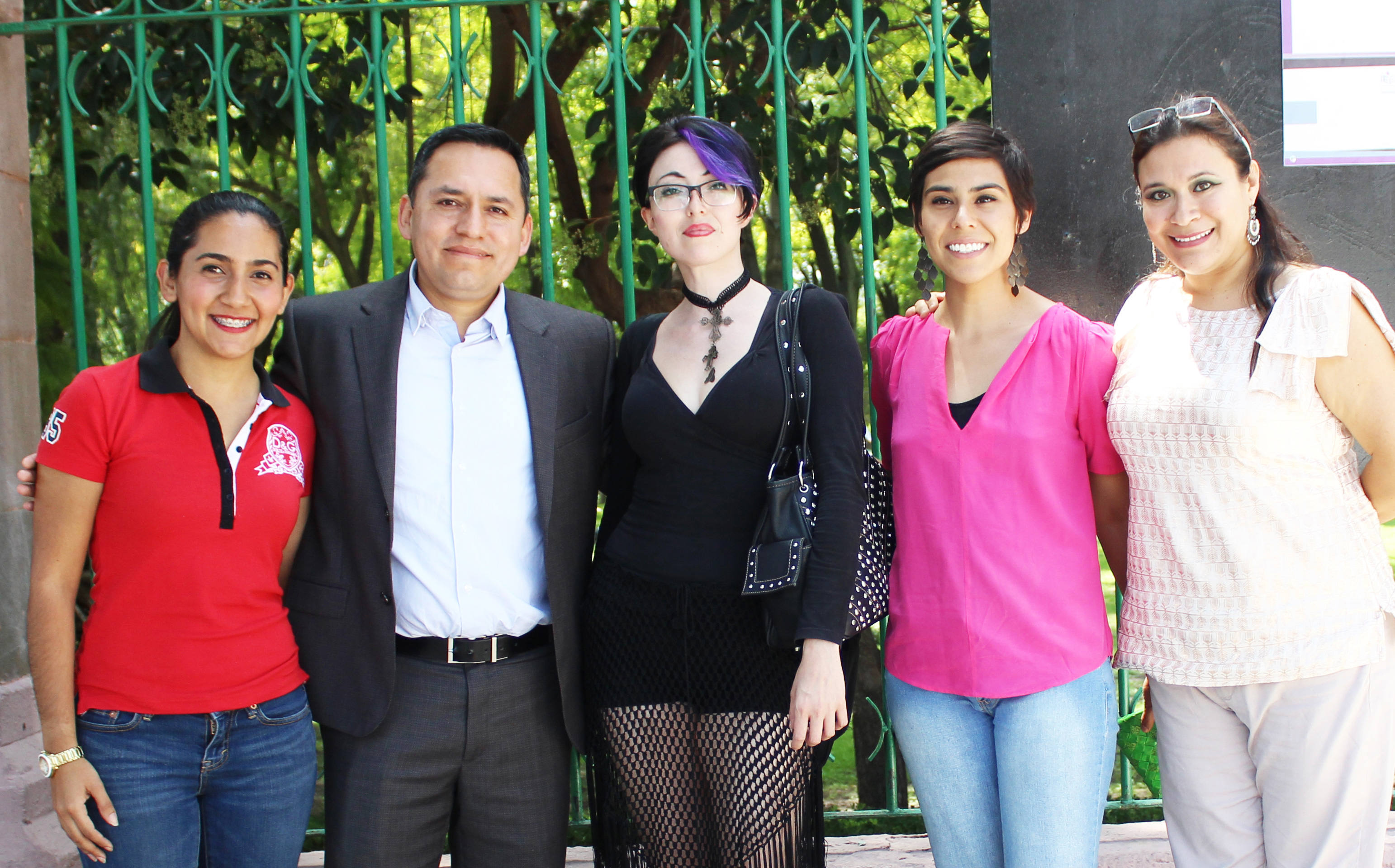 Ximena, Pilar, Bety, Sergio & Penelope