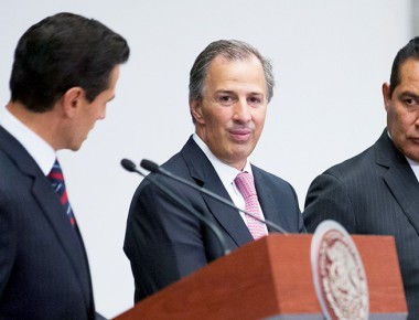 EPN designa a Meade nuevo titular de la SHCP