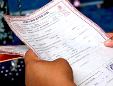 Padres podrán elegir orden de apellidos de sus hijos