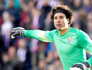 Pésimo momento vive Guillermo Ochoa