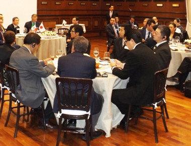 Se reúnen empresarios japoneses y queretanos