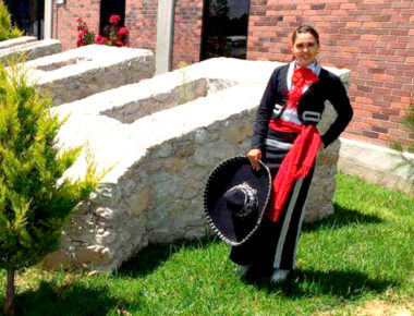 Sol Feregrino gana concurso de «La Flor más bella del Campus» en UAQ del semidesierto