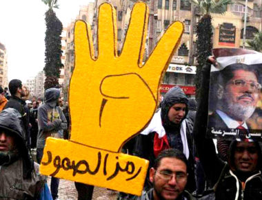 Egipto absuelve a 82 presos