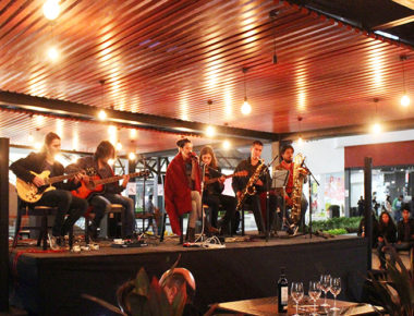 Llega Matilde Band a Tinto & Bife