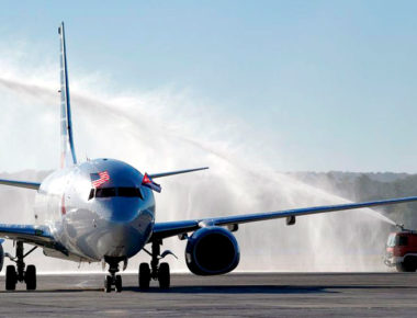 Llega a Cuba el primer vuelo directo Miami – La Habana