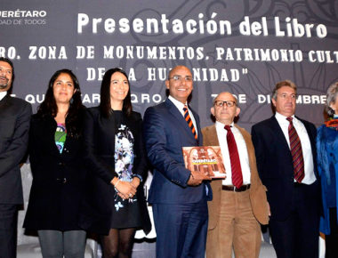 Presentan libro Querétaro Zona de Monumentos, Patrimonio Cultural de la Humanidad