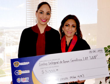Entrega Tere García de Aguilar donativos a Instituciones