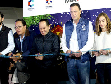 Inauguran Kuri Pista y Tobogán de Hielo en Corregidora