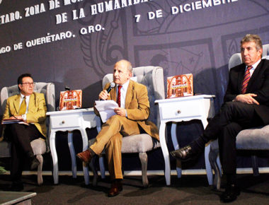 Marcos Aguilar celebra con libro XX Aniversario de Querétaro como Patrimonio Mundial por la UNESCO