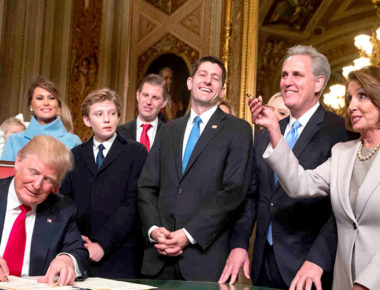 Estos son los primeros decretos presidenciales que Trump firmó