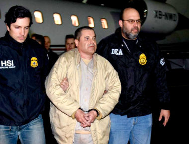Extraditan a «El Chapo» a EU, hoy estará ante un juez en Nueva York