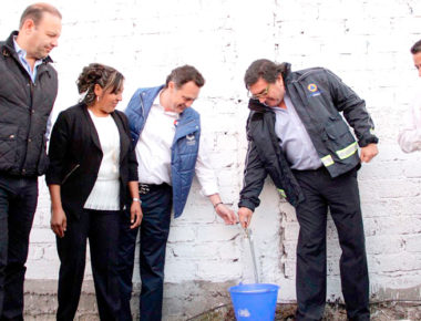 Benefician a 900 familias con red de agua potable en comunidad de Lourdes, Corregidora