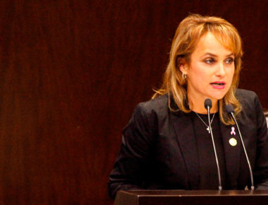 Llaman a Diputada #LadyNoMeAlcanza