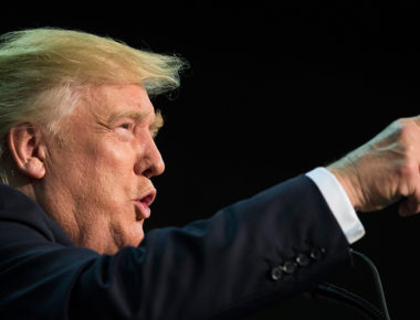 Trump llama lacaya de Hillary a Mereyl Streep