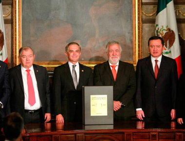 Mancera presenta nueva constitución de la CDMX