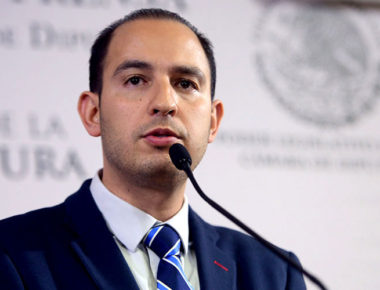 PRI, PAN y MORENA piden revisar salario de funcionarios