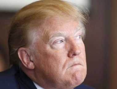 Juez bloquea orden de Trump, buscaba afectar más a inmigrantes