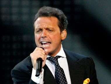 ¡OMG! Reaparece Luis Miguel con nuevo look