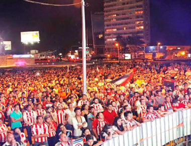 Fiesta en la Minerva