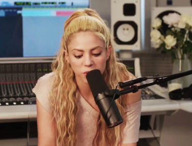 ¡Shakira se estrena como locutora!